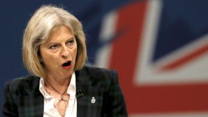 Theresa May nem riad vissza az atomfegyvertől sem