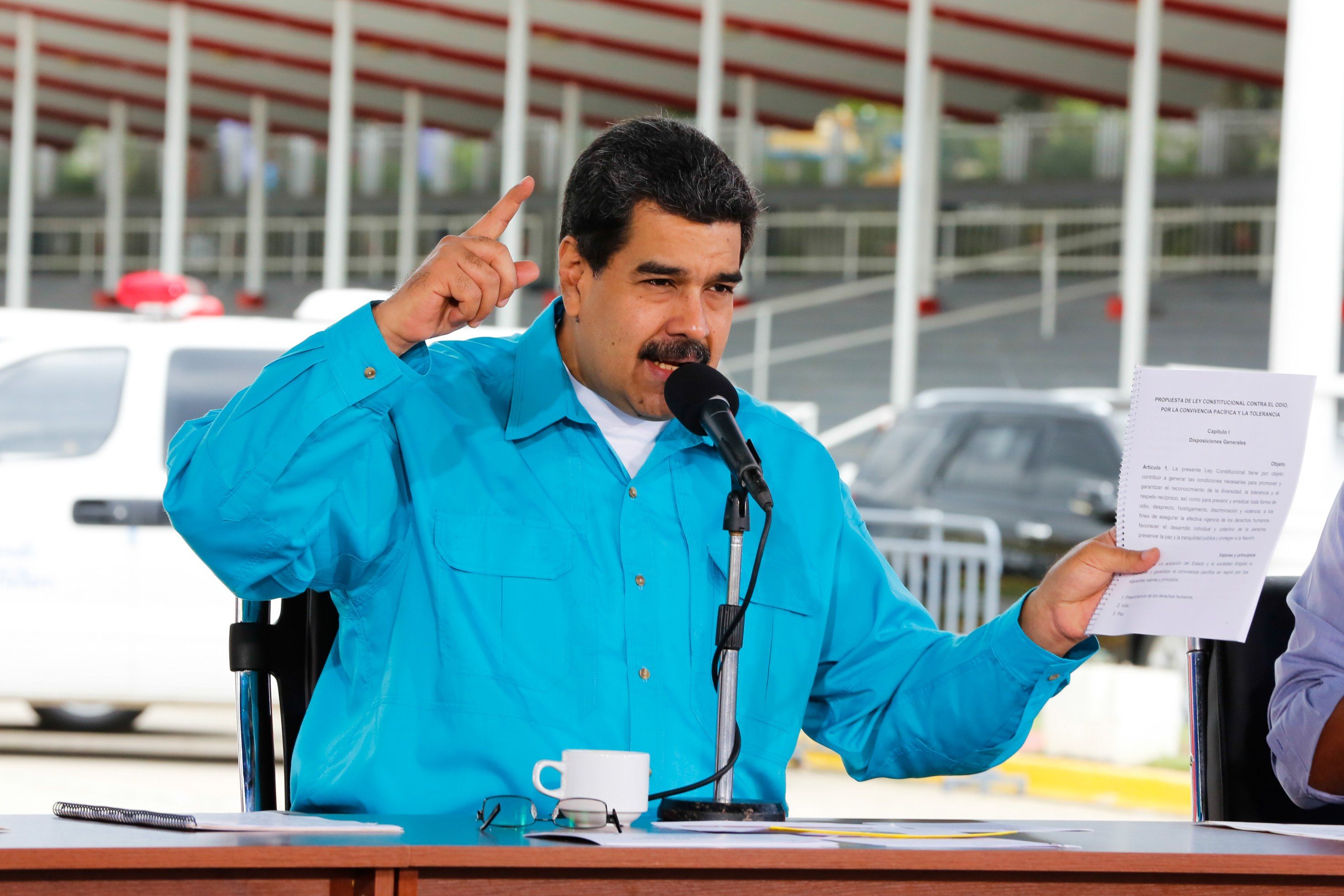 Nicolas Maduro egy kormányzati eseményen beszél Caracasban, Venezuelában 2017. november 2-án az adósság refinanszírozásáról és átstrukturálásáról. EPA/PRENSA MIRAFLORES HANDOUT HANDOUT EDITORIAL USE ONLY/NO SALES