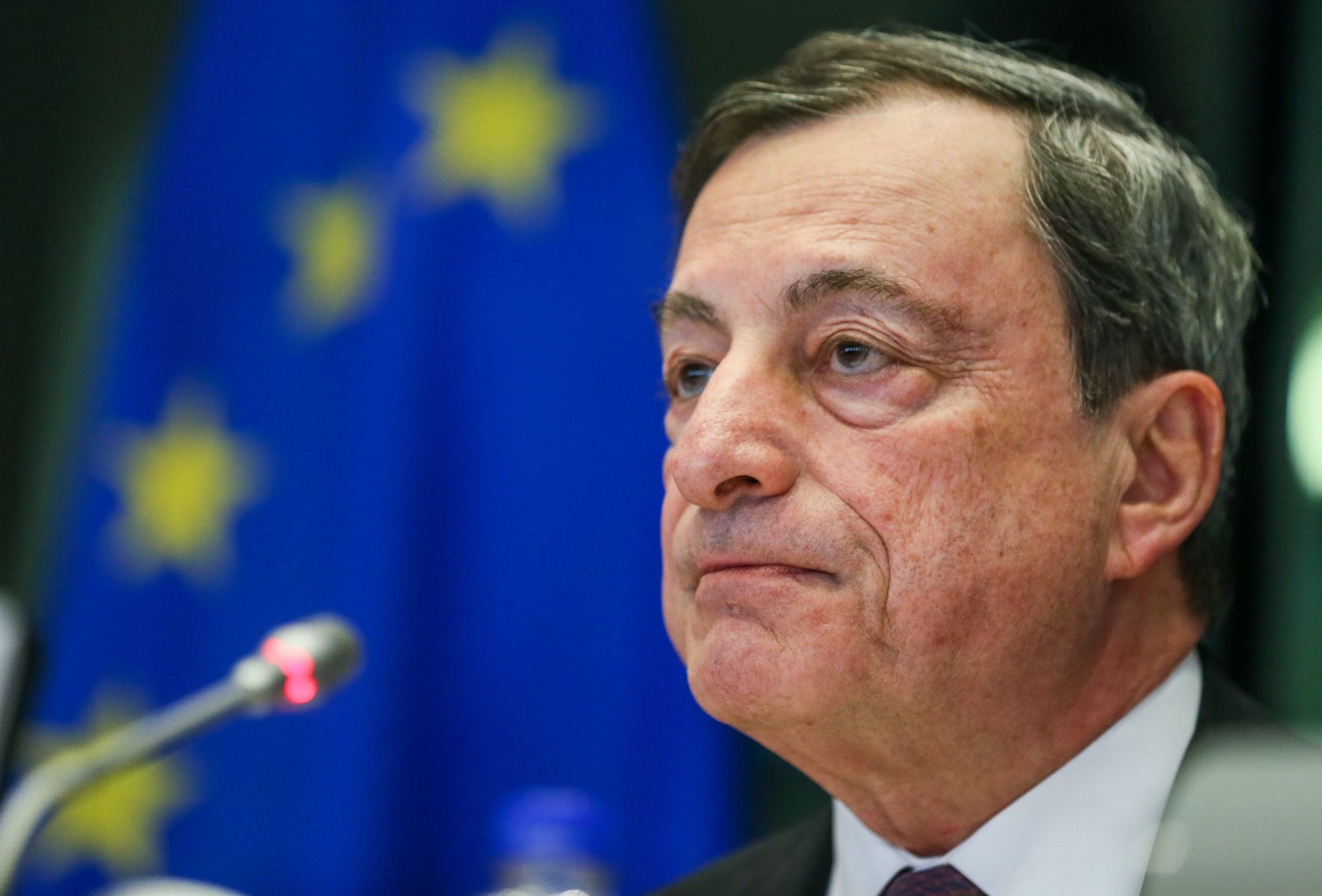 Mario Draghi, az Európai Központi Bank elnöke az Európai Parlament meghallgatásán Brüsszelben, 2018. február 26-án.  EPA/STEPHANIE LECOCQ