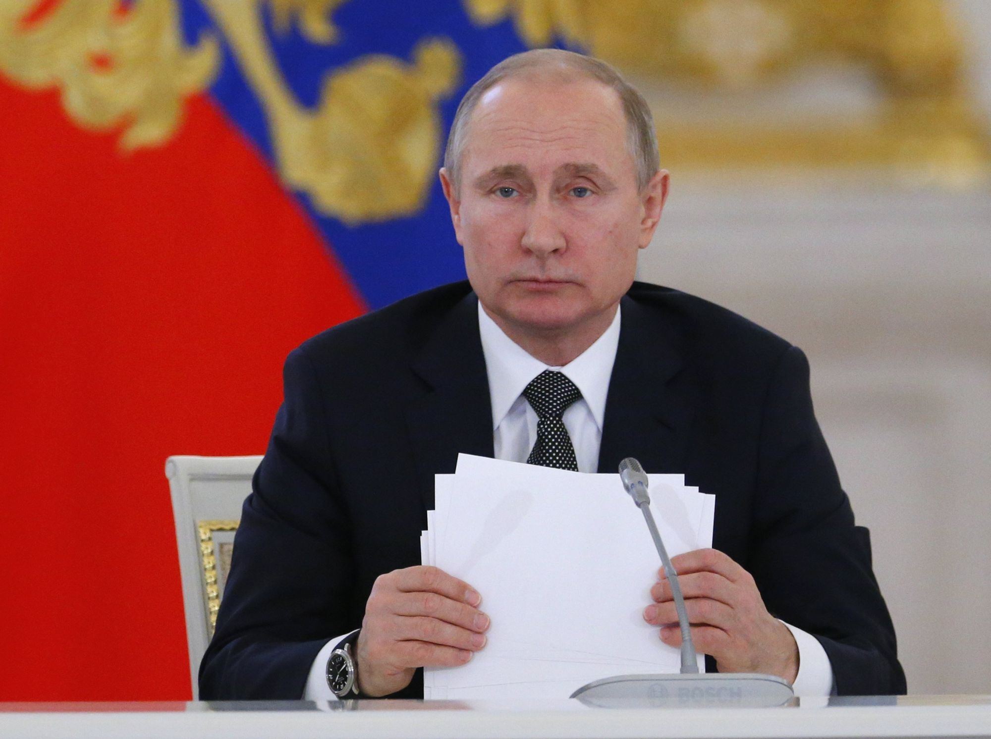 Vlagyimir Putyin orosz elnök az Államtanács ülésén a moszkvai Kremlben 2018. április 5-én. (MTI/EPA/AP pool/Alekszandr Zemljanyicsenko)