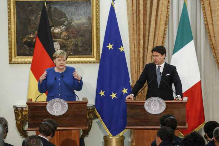 Merkel és Conte együtt keresnek megoldást az európai migrációs problémára