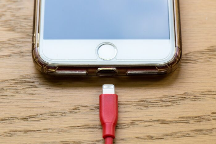 Lehetséges-e az almás készülékek USB-C-n keresztül történő töltése? (x)